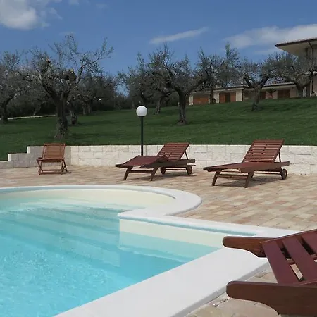 Agriturismo Olivuccia Lantgård