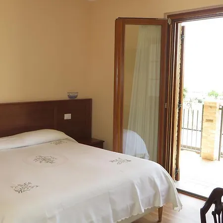 Lantgård Agriturismo Olivuccia Loreto Aprutino